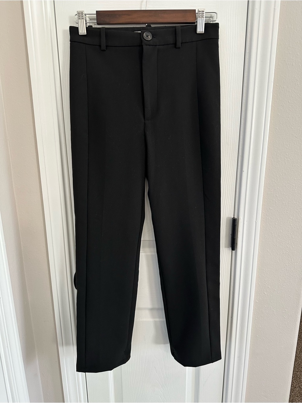 Zara Black Slim Dress capris Pants
